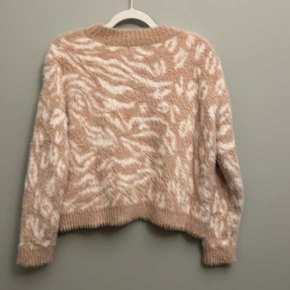Mink Pink sweater NWT - Picture 6 of 6